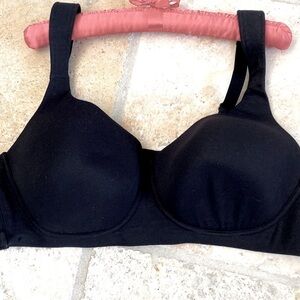 Serenada Full Coverage Wireless T shirt bra- Womens black Size 46C- plus size